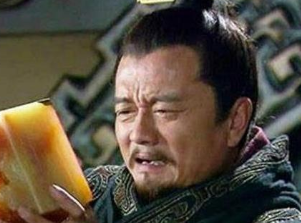 袁术的政治才能如何？他为什么能在东汉末年时期割据一方？