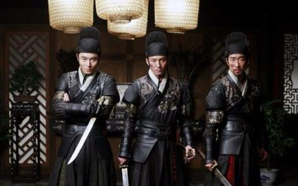 锦衣卫指挥使卢忠：装疯卖傻的一个小人