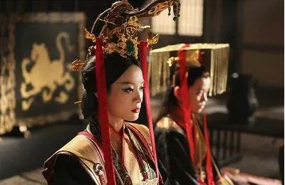 芈月是秦始皇的什么人 历史上两人到底是什么关系