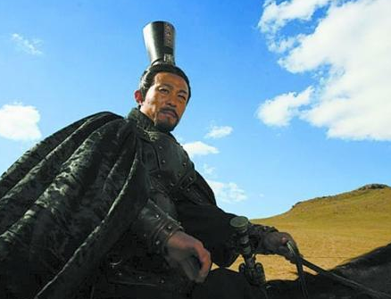 商鞅变法只是促使秦国国力增强 和秦国的国主并没有直接的关系