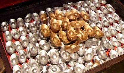 古代皇帝赏赐的黄金万两有多少钱 换做现在是多少人民币