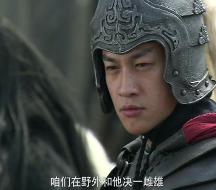 三英战吕布是如果刘备不出手 张飞两人能坚持多久