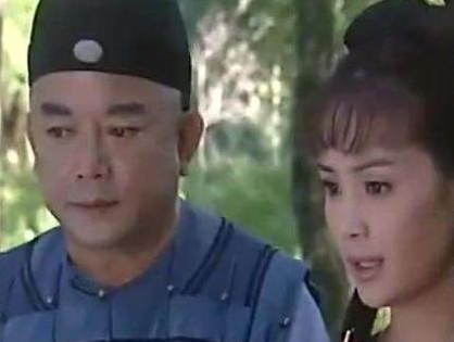 和珅被称为满清四大美男子之一 和珅身边的美女都有谁