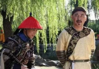 为什么古装剧里的太监要拿拂尘？拂尘有什么作用？