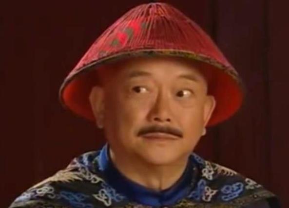 清朝第一贪官和珅，他是怎么走上这条路的？