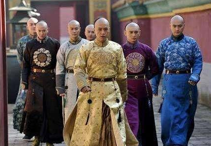 九子夺嫡下场惨烈，十阿哥是八爷党成员为何能得以善终？