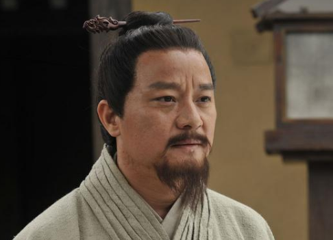 &ldquo;徙木立信&rdquo;的故事是怎么样的？商鞅为何要&ldquo;徙木立信&rdquo;？