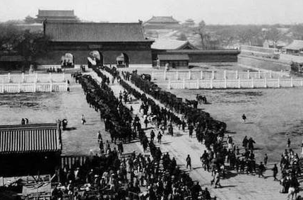 明朝时期天安门叫做承天门 后来是怎么改为天安门的