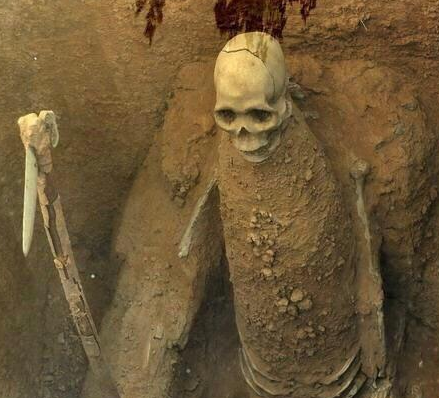 古代妃子给皇帝殉葬不想死怎么办 有没有办法可以不死