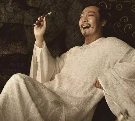 李白常年四处游历却有花不完的钱 李白的钱究竟从何而来