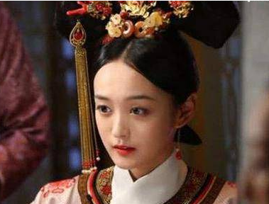 怡嫔为什么会被皇太后记恨？乾隆最早宠爱的妃子