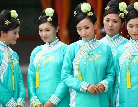 古代皇帝为什么会选择太监伺候自己 难道太监比漂亮的宫女还会伺候吗