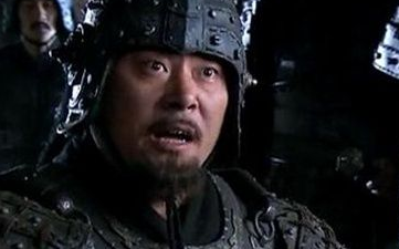 许褚身为猛将却不上场杀敌，一直待在营中干什么？