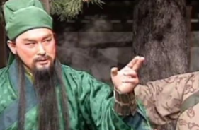 刘备明知关羽自傲，为何还派他把守要地呢？