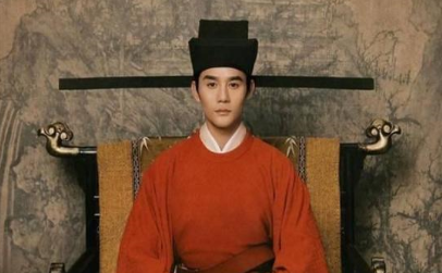 宋仁宗出生时床底长出一株灵芝，这预示着什么？