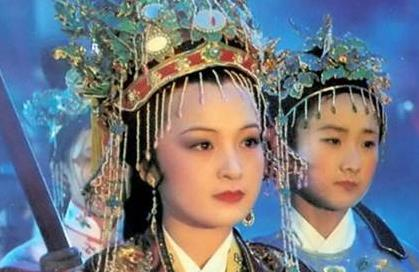 红楼梦中贾元春嫁给了哪个皇帝？贾元春死后贾府怎么了？