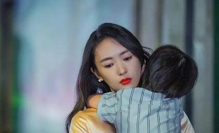 《三十而已》人人都想成为顾佳，最终却活成了钟晓芹