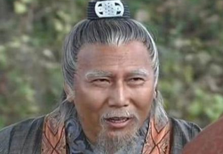 70多岁的开国功臣回老家种田，最后却被满门抄斩