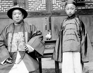 解密清代官员的收入：除了固定年薪还有“规费”