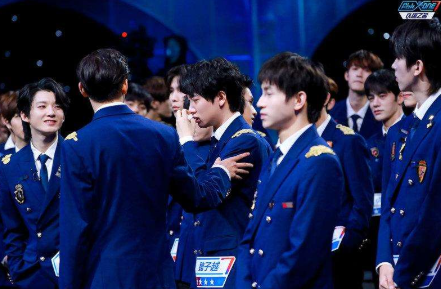 《以团之名》为什么会停播？停播原因竟然与王思聪有关
