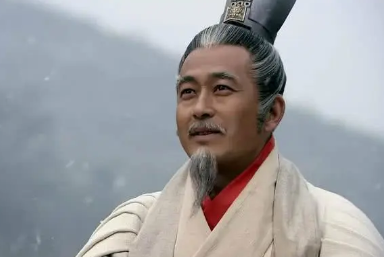 商鞅变法中的父子兄弟禁止同居，背后到底什么意思？