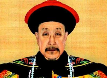 和珅受乾隆欣赏靠的是什么?在文学上面颇有造诣