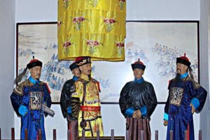 清朝的康乾盛世背后，隐藏着怎样的危机？