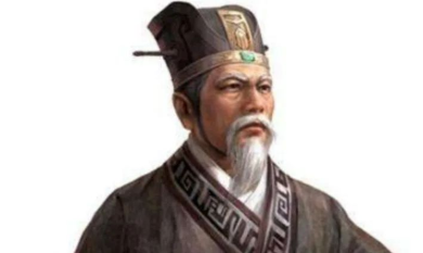 张昭老是劝孙权投降，他究竟是怎么得到重用的？