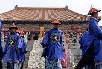 古代官员是怎么发放工资 没有银行就不能发工资吗