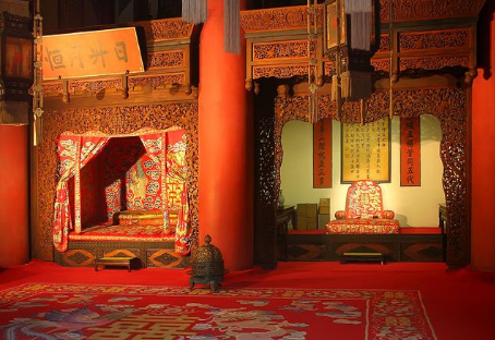 清朝时期，在坤宁宫“入洞房”的四位皇后，她们最后的结局是什么？