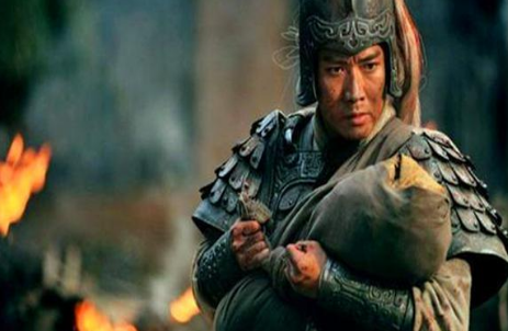 赵云本是公孙瓒的不下，为何后来他会投奔刘备呢？