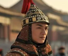 雍正登基后，允禵的宗籍为什么没有像处理允禩、允禟那样被开除？