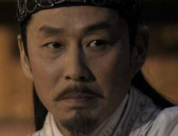 越王勾践杀掉功臣范蠡与文种的原因是什么?他为何要这么做？