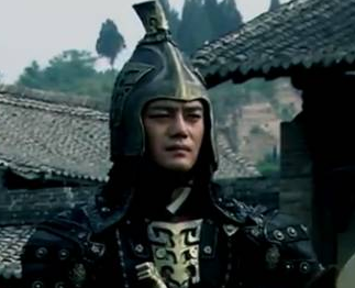 酆美是谁？御前飞龙大将，能挡住两位五虎将的猛攻