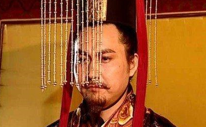 曹丕登基当天，汉献帝说了四个字结果应验