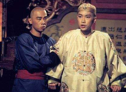 康熙发现韦小宝是天地会的人 康熙为什么不杀韦小宝