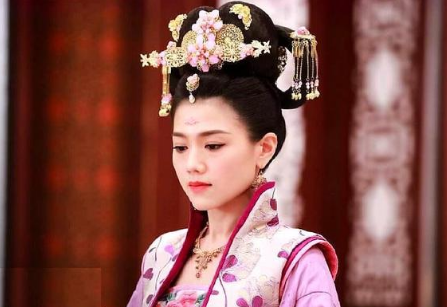 武惠妃真的是被吓死的吗？是什么把能隐忍多年的武惠妃逼上绝路？