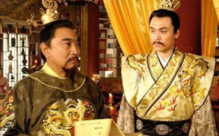 嘉靖帝上位想让亲爸进太庙，那么把谁移出去呢？