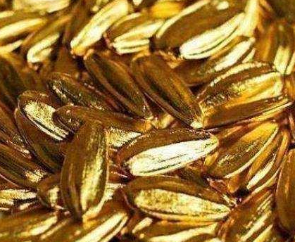 古代皇帝赏赐都是黄金布匹的 为何宫廷剧里面却选择小小的金瓜子