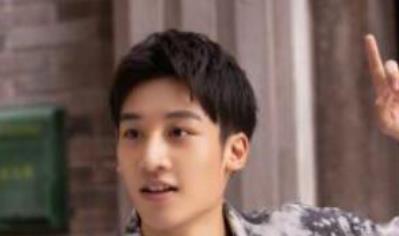 《完美关系》林肯是谁演的？他最后结局如何？