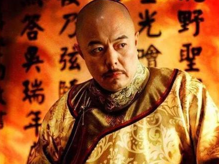 他辛辛苦苦的大胜仗回来 而乾隆赏赐他的却是一杯毒酒