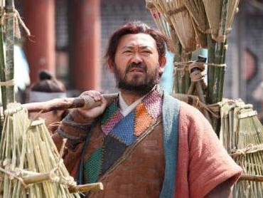 官拜左领军大将军的程咬金，他的祖上是干什么的？