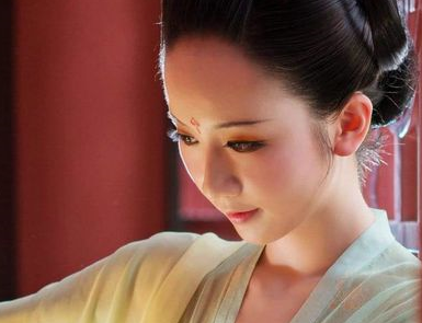 此女成为殉葬妃嫔，竟然私自逃走和守墓人生孩子