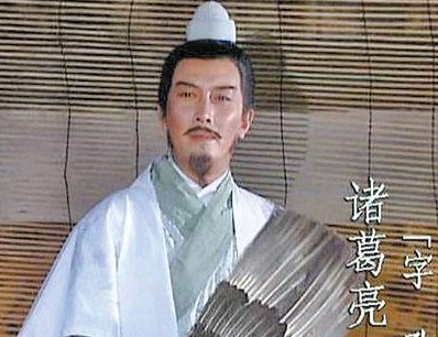 诸葛亮的军事才能是怎么来的？他的老师是谁