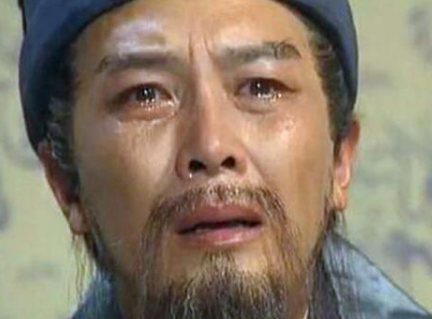诸葛亮为什么听到张飞儿子去世之后当场吐血？