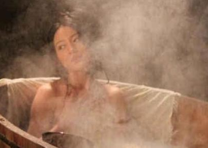 古人泡澡的木桶是怎么做到滴水不漏的？原因是什么？