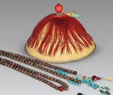 清朝官员身上带的佛珠叫什么 这佛珠到底有什么作用