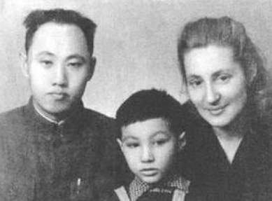 安娜&middot;利泽：德国女孩在中国的抗战往事