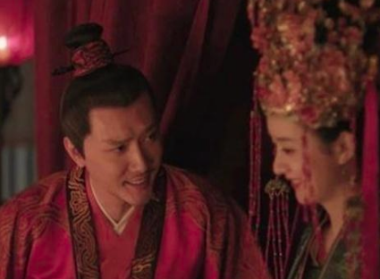 《知否知否应是绿肥红瘦》顾廷烨被关进大牢，祖母拿这东西救了他