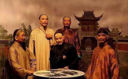 清代桐城派的发展历程：初创时期，兴盛时期，末流时期